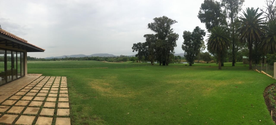 6 Bedroom Property for Sale in Remhoogte AH North West